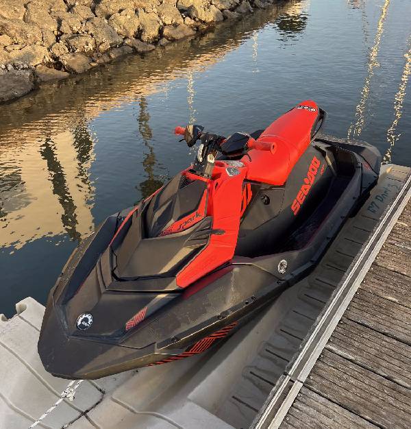 esperanzacharter-jetski2